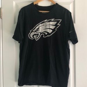 Men’s Nike Eagles shirt